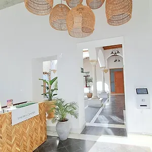 https://apartamentos-sherry-center.hotelsincadiz.net